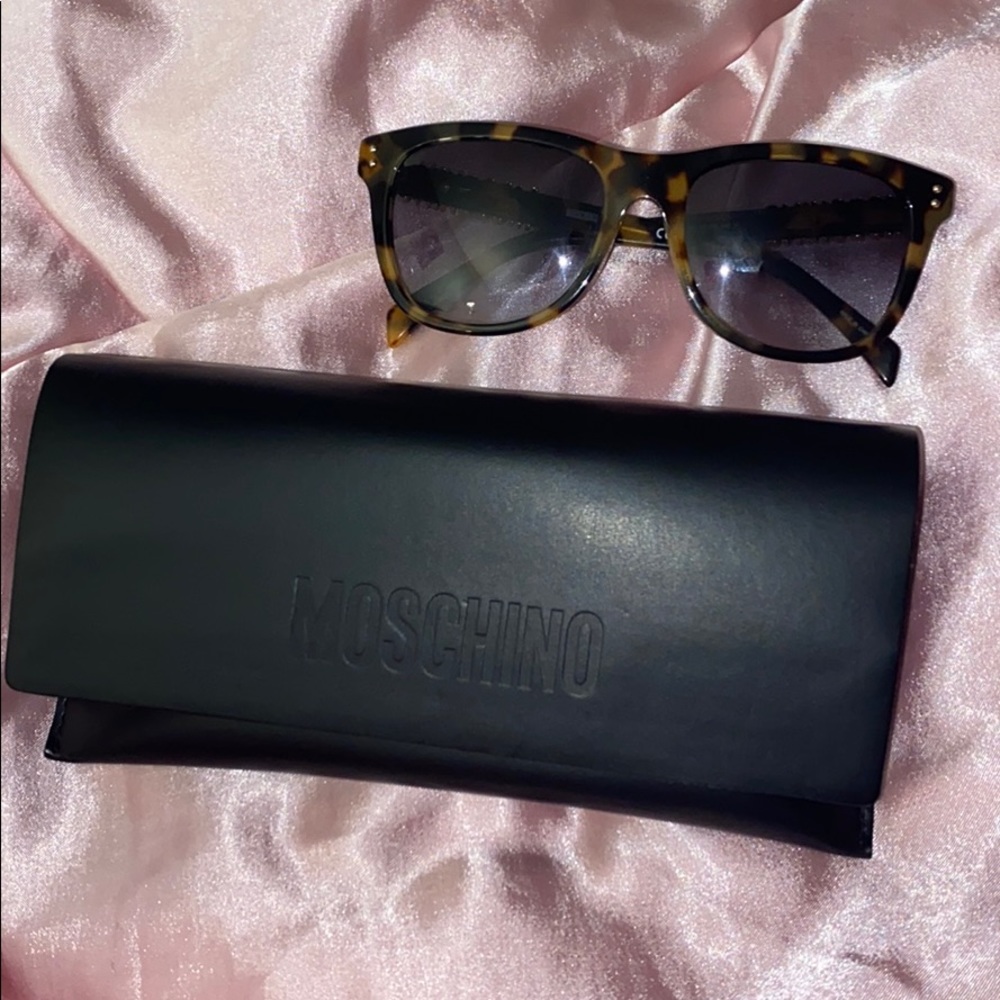 moschino sunglasses